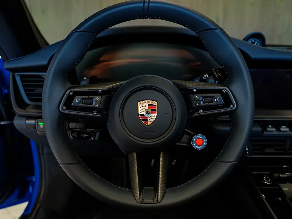 Porsche 911 Carrera 4 GTS 2026 Dealer WARRANTY - Image 12