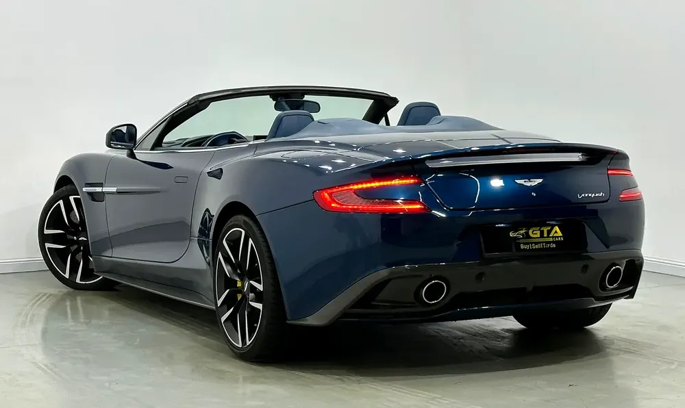 2015 Aston Martin Vanquish Volante V12 Convertible, Low Kms, GCC - Image 7