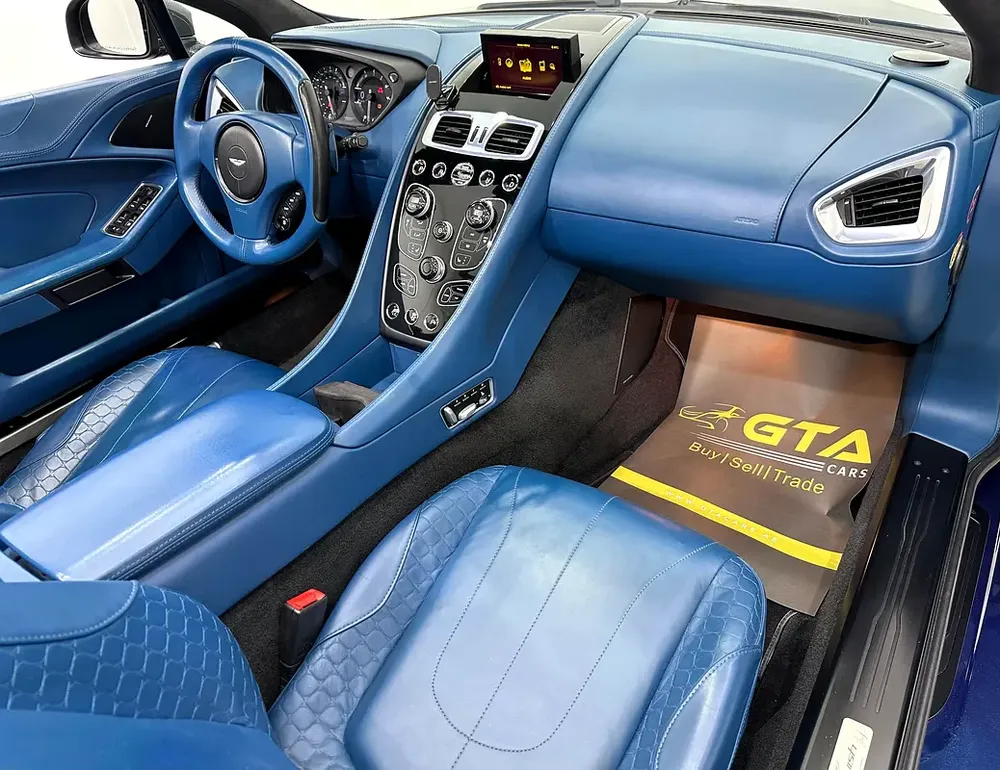 2015 Aston Martin Vanquish Volante V12 Convertible, Low Kms, GCC - Image 9