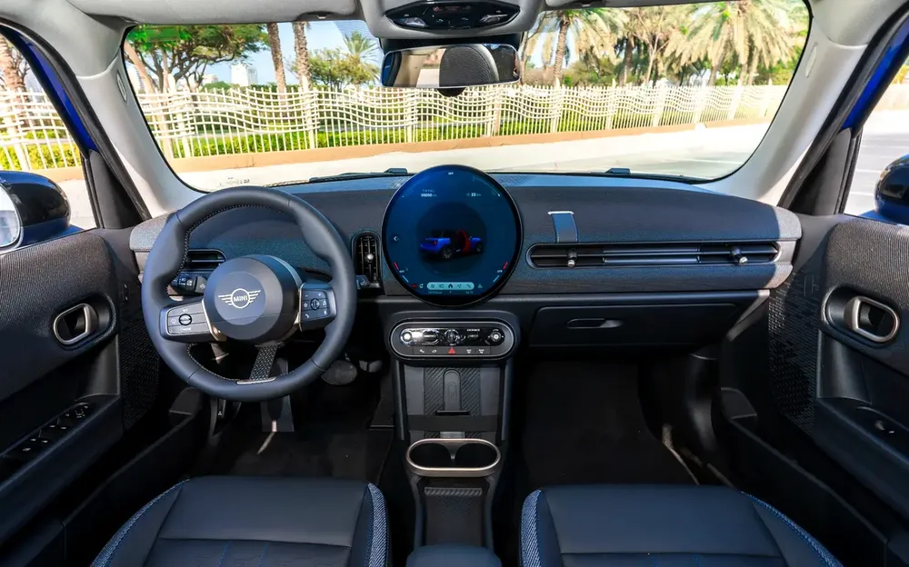 2025 MINI Cooper C 5-door | GCC | Like Brand New | First Owner | From AGMC Dubai official dealer - Image 11