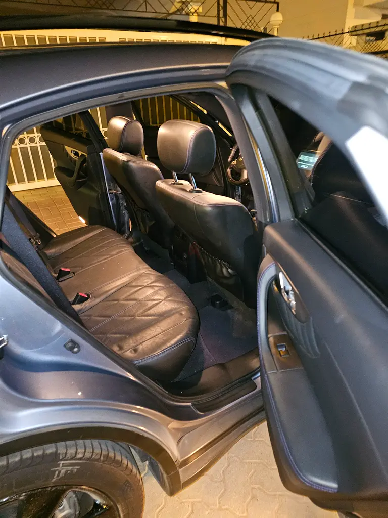 Infiniti QX70S 2017 | Full Option | Luxury SUV | Blue/Black | Must See - Image 10