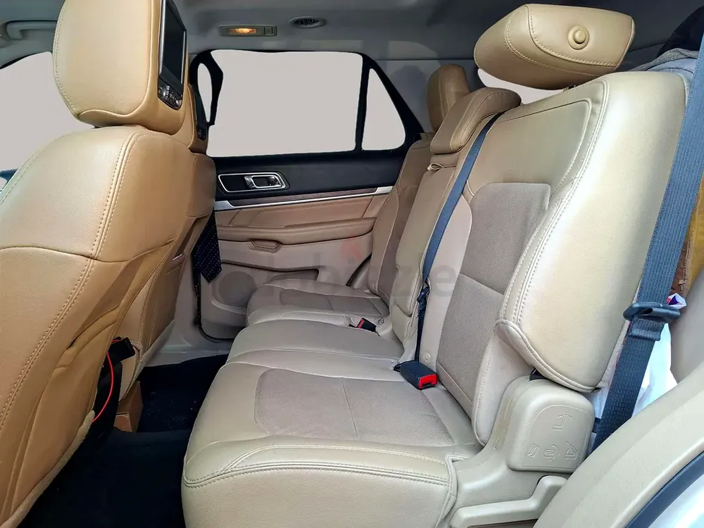 AED 1019/month | 2017 Ford Explorer Limited | GCC Specs | Ref#408744 - Image 12