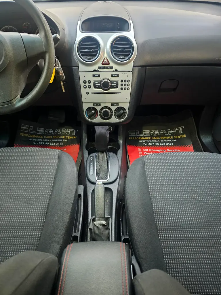 Opel Corsa Color Edition 2013 - GCC Specs Opel Corsa 2013 ..GCC. LOW MILEAGE.. PASS IN RTA - Image 9