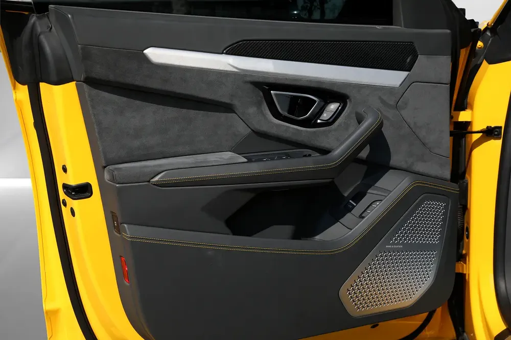 LAMBORGHINI URUS PERFOMANTE KIT - 2020 -CARBON EDITION - ORIGINAL PAINT - FULLY LOADED - Image 10