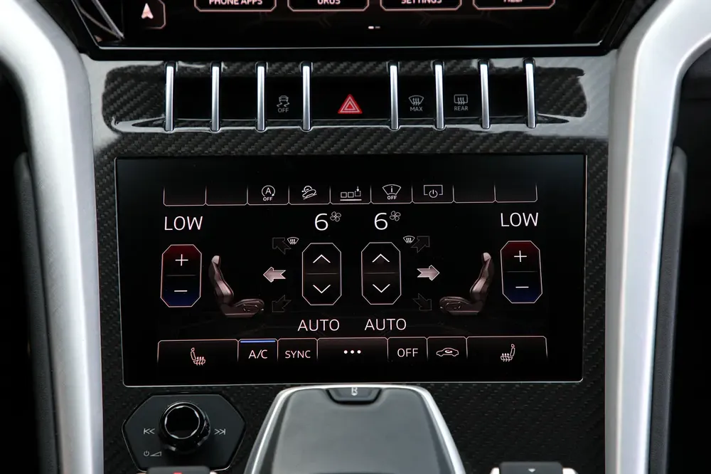 LAMBORGHINI URUS PERFOMANTE KIT - 2020 -CARBON EDITION - ORIGINAL PAINT - FULLY LOADED - Image 14