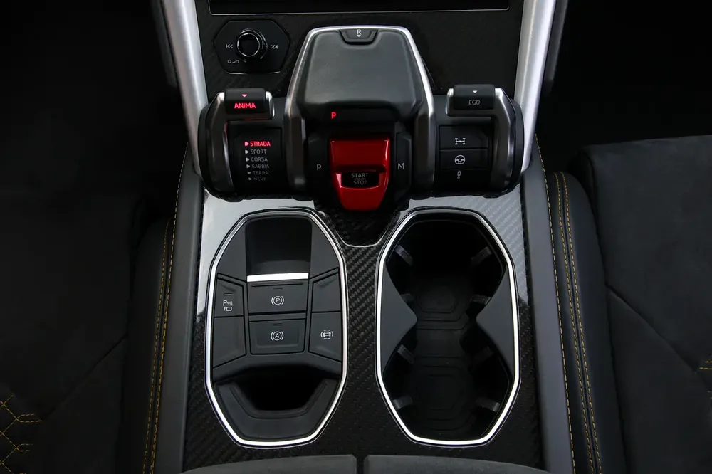 LAMBORGHINI URUS PERFOMANTE KIT - 2020 -CARBON EDITION - ORIGINAL PAINT - FULLY LOADED - Image 15
