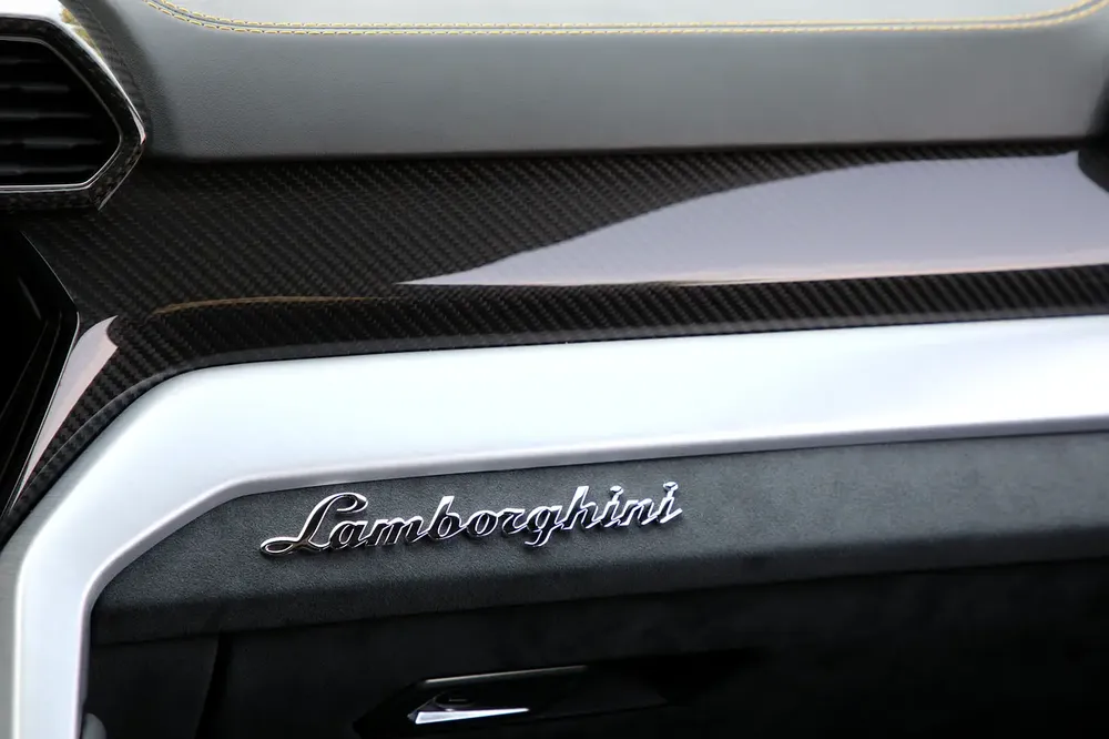 LAMBORGHINI URUS PERFOMANTE KIT - 2020 -CARBON EDITION - ORIGINAL PAINT - FULLY LOADED - Image 16