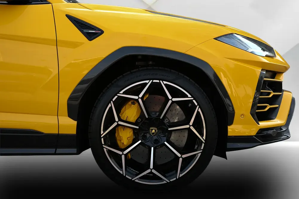 LAMBORGHINI URUS PERFOMANTE KIT - 2020 -CARBON EDITION - ORIGINAL PAINT - FULLY LOADED - Image 8