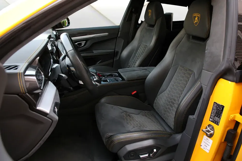 LAMBORGHINI URUS PERFOMANTE KIT - 2020 -CARBON EDITION - ORIGINAL PAINT - FULLY LOADED - Image 9