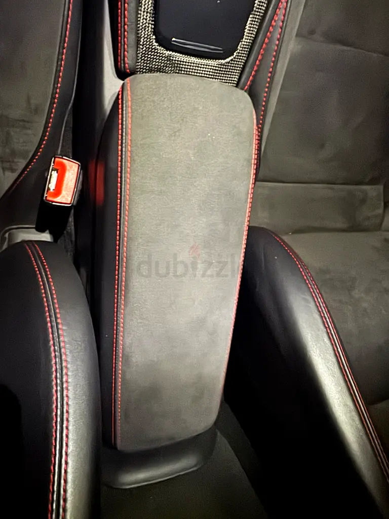 Porsche 718 Boxster GTS 2018 | GCC Specs | Low Mileage | Pristine Condition - Image 11