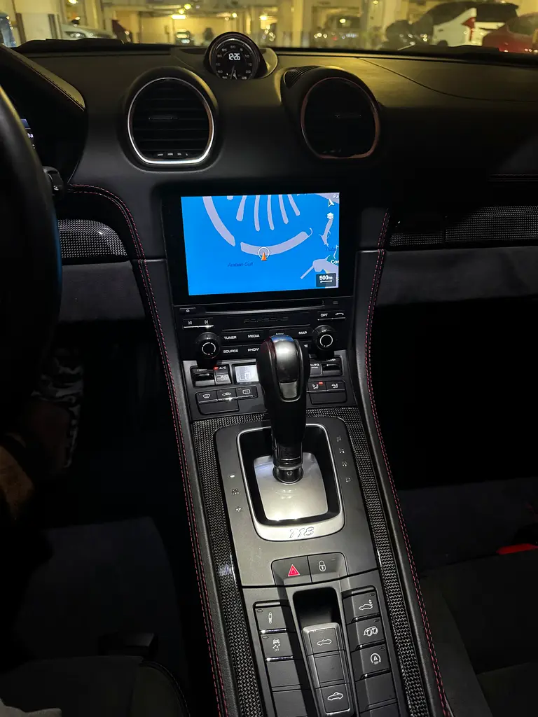 Porsche 718 Boxster GTS 2018 | GCC Specs | Low Mileage | Pristine Condition - Image 9