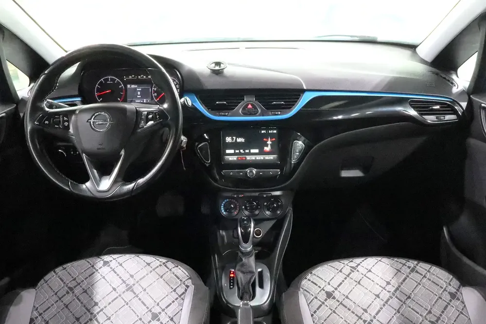 1.4L Corsa Hatchback . GCC Specs . Excellent Condition - Image 11