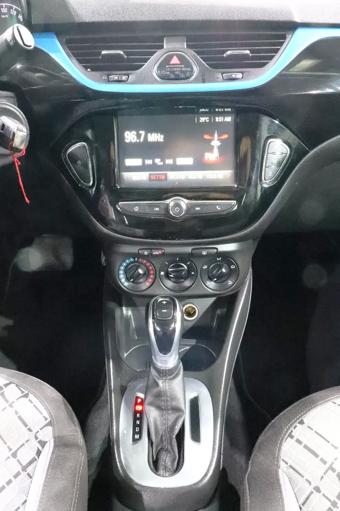 1.4L Corsa Hatchback . GCC Specs . Excellent Condition - Image 12