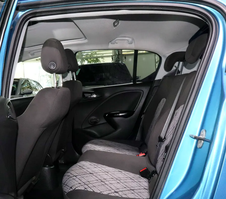 1.4L Corsa Hatchback . GCC Specs . Excellent Condition - Image 9
