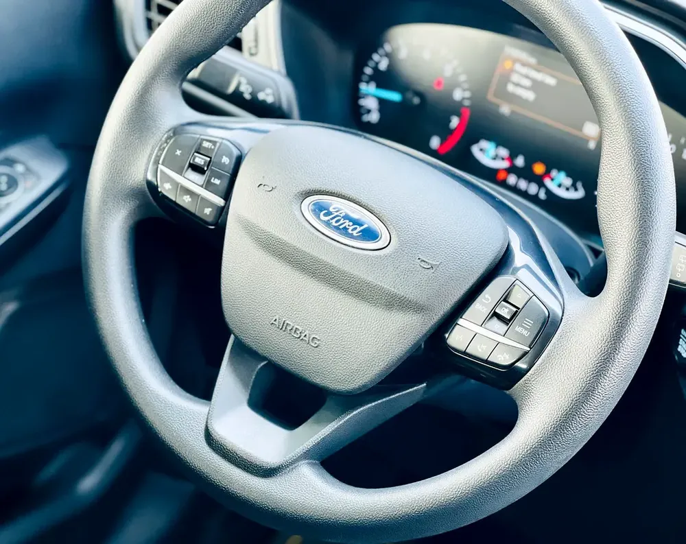 UNLIMITED KMS WARRANTY / NAVIGATION + LED LIGHT + KEYLESS START + CRUISE CONTROL / IN HOUSE FINANCE - Image 12
