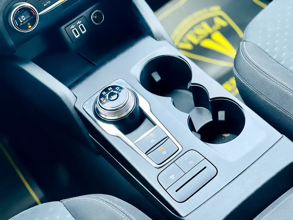 UNLIMITED KMS WARRANTY / NAVIGATION + LED LIGHT + KEYLESS START + CRUISE CONTROL / IN HOUSE FINANCE - Image 14