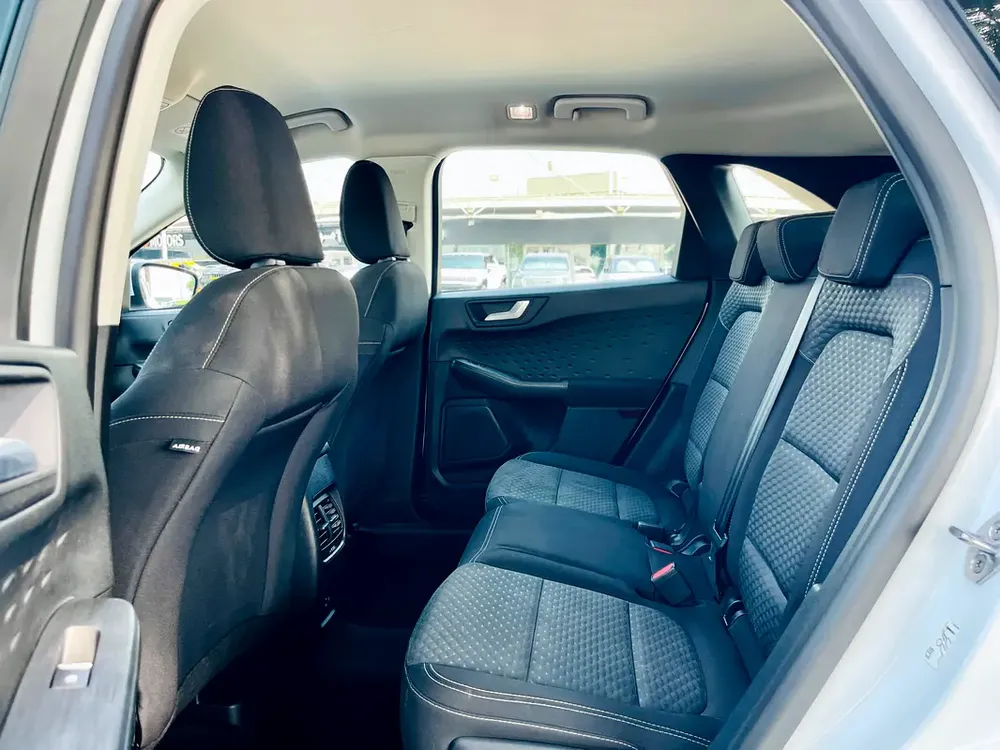 UNLIMITED KMS WARRANTY / NAVIGATION + LED LIGHT + KEYLESS START + CRUISE CONTROL / IN HOUSE FINANCE - Image 18