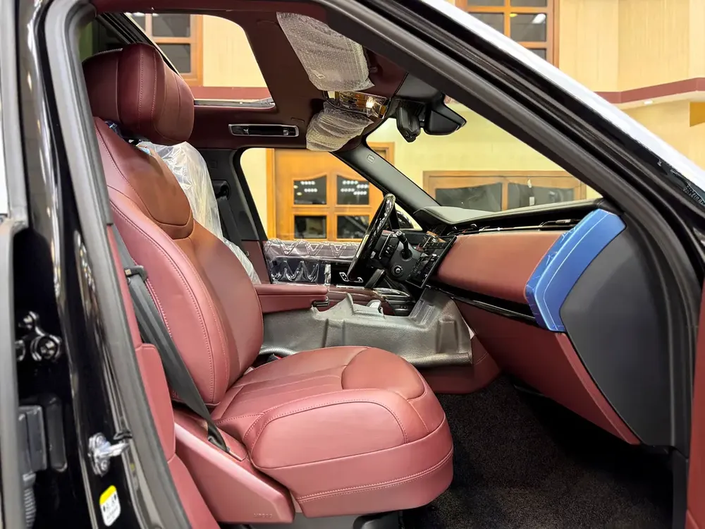 Land Rover Range Rover Autobiography 2026 - GCC Specs - Image 12