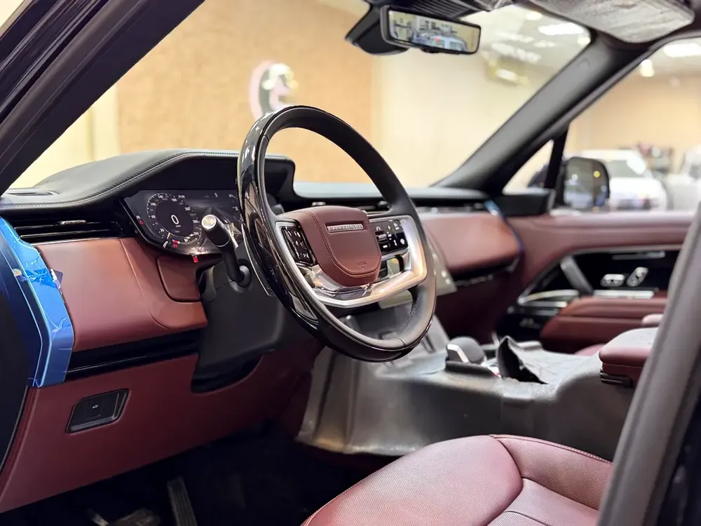 Land Rover Range Rover Autobiography 2026 - GCC Specs - Image 9