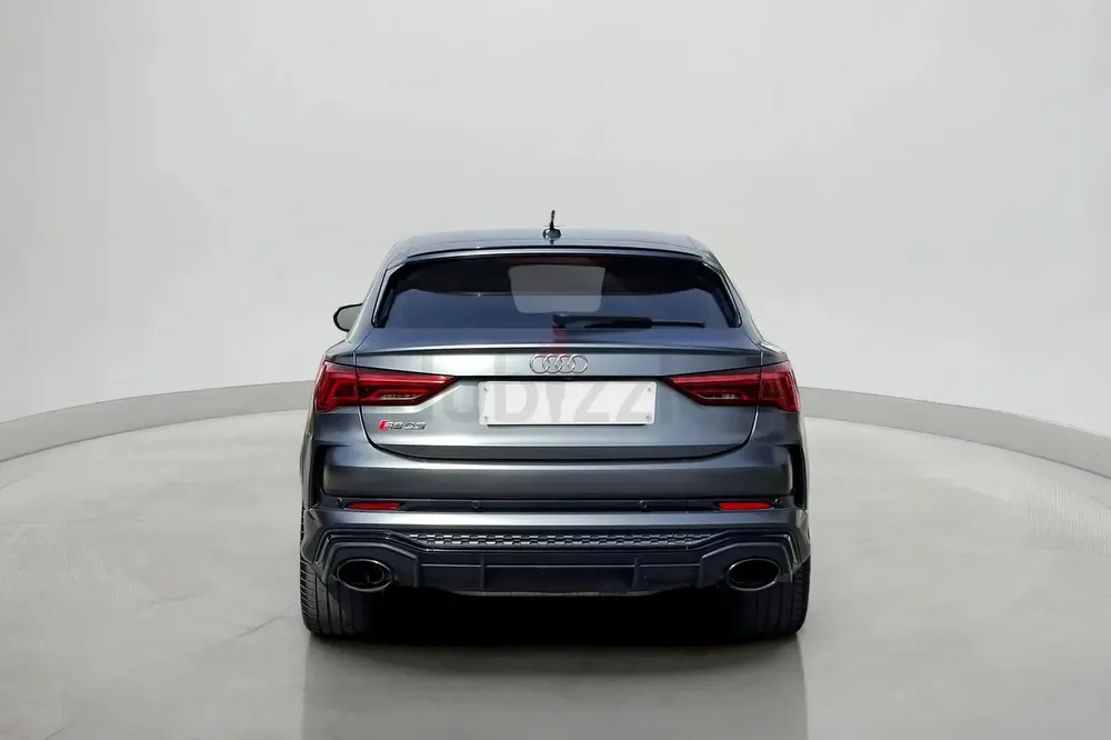 2022 Audi RSQ3 Sportback 2.5 TFSI Quattro S-tronic 2.5L | GCC Specifications - Image 7
