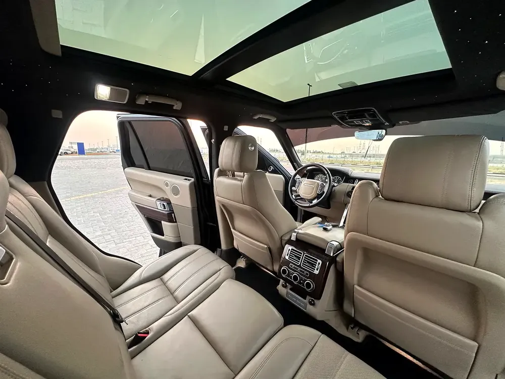 Range Rover Vogue Supercharged 2017 V6 upgrade 2020 super clean car - Image 13