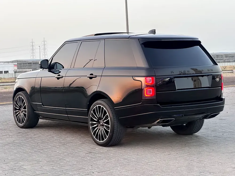 Range Rover Vogue Supercharged 2017 V6 upgrade 2020 super clean car - Image 17