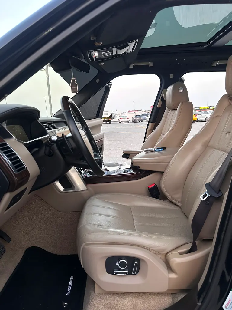 Range Rover Vogue Supercharged 2017 V6 upgrade 2020 super clean car - Image 20