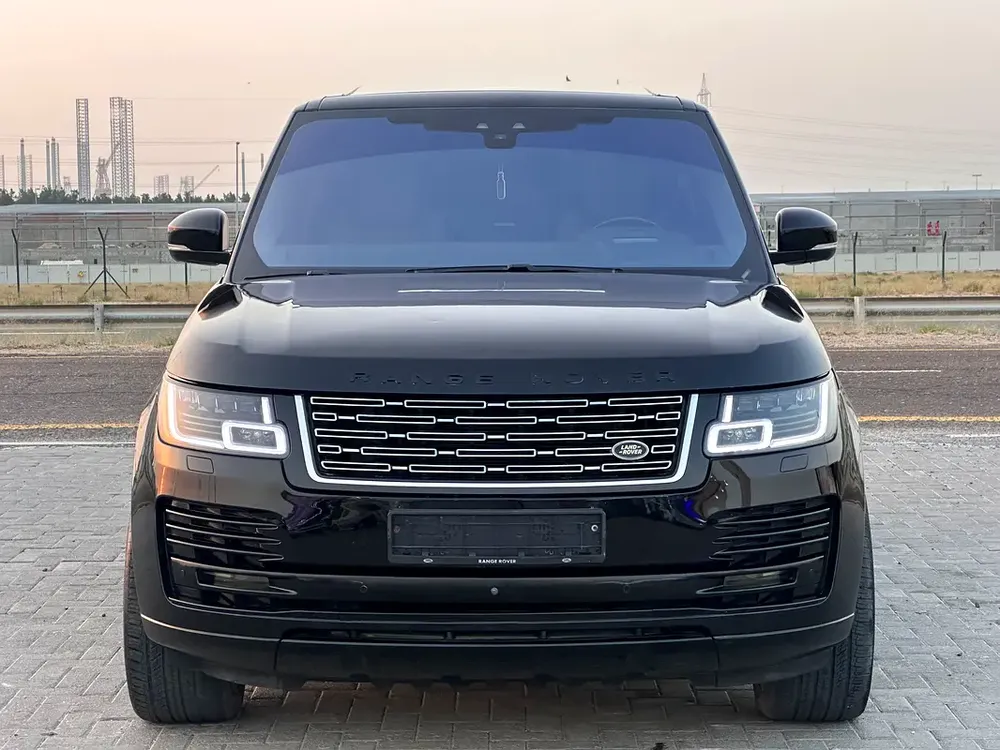 Range Rover Vogue Supercharged 2017 V6 upgrade 2020 super clean car - Image 9