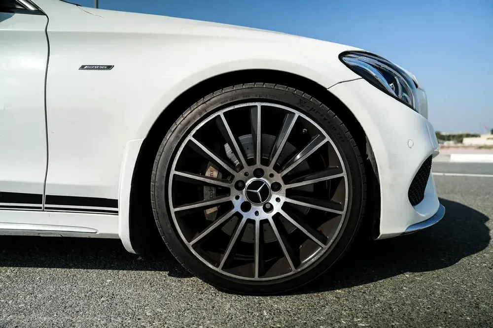 2016 Mercedes-Benz C-Class C43 AMG 4Matic | Performance  Luxury - Image 4