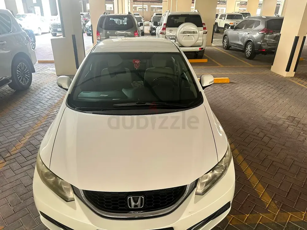 Honda Civic 2013 LX - GCC Specs - Excellent Condition - Image 5
