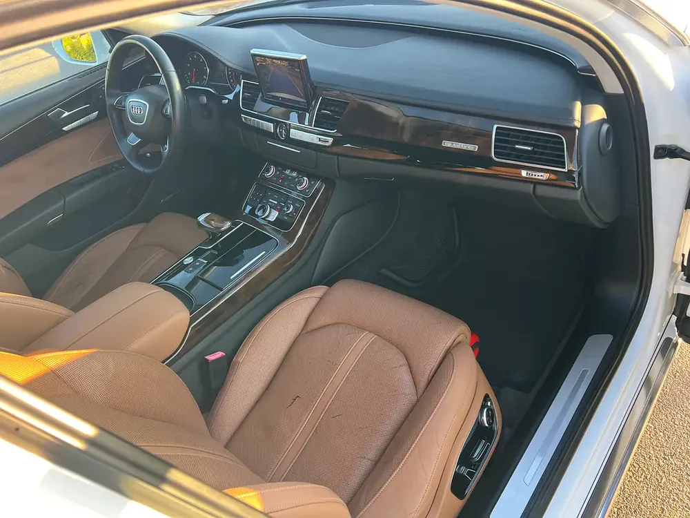 AUDI A8L 5.0 TFSI QUATTRO FULL OPTION GCC SPECS SINGLE OWNER ORIGINAL PAINT - Image 14
