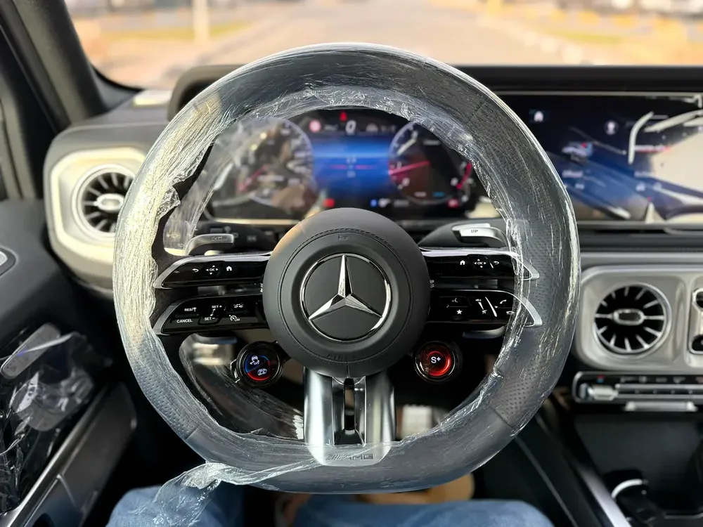 2025 Mercedes-Benz G-Class G 63 AMG - Korean Specs - Brand New - Image 4