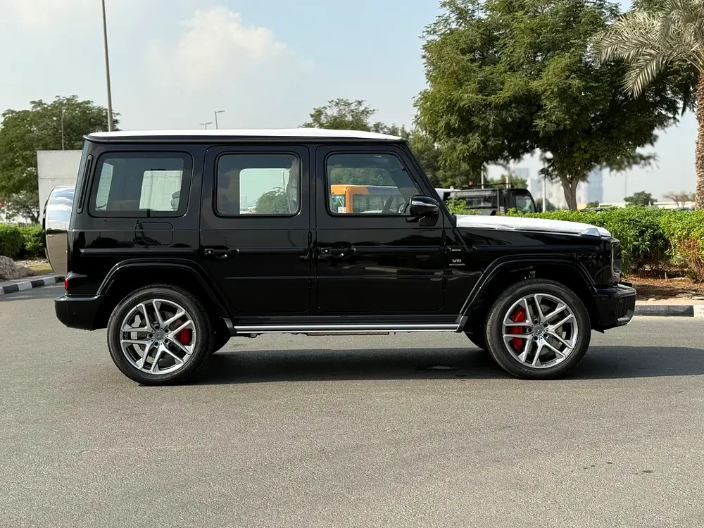 2025 Mercedes-Benz G-Class G 63 AMG - Korean Specs - Brand New - Image 7