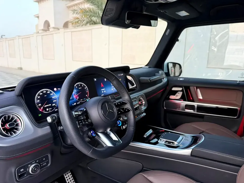 2025 Mercedes-Benz G-Class G 63 AMG - Korean Specs - Brand New - Image 4