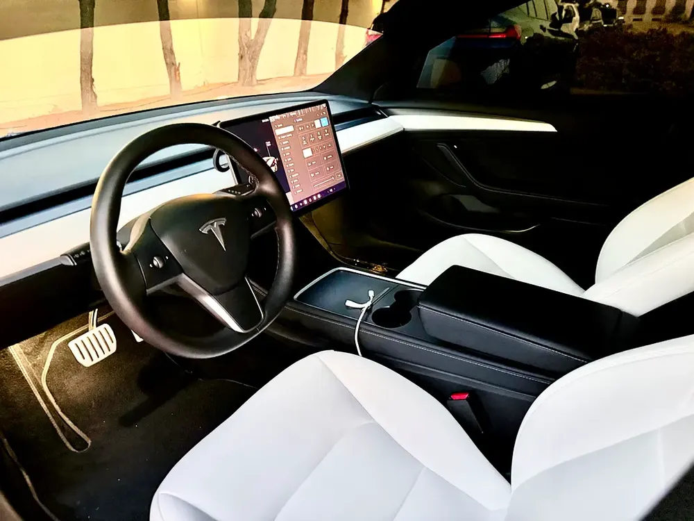 2023 Tesla Model 3 Performance ( GCC ) - Image 11