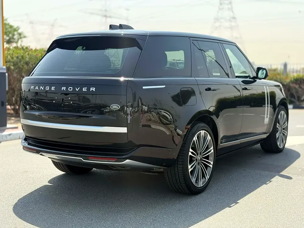GCC SPEC**2023**NEAT AND CLEAN LESS KILOMETER - Image 19