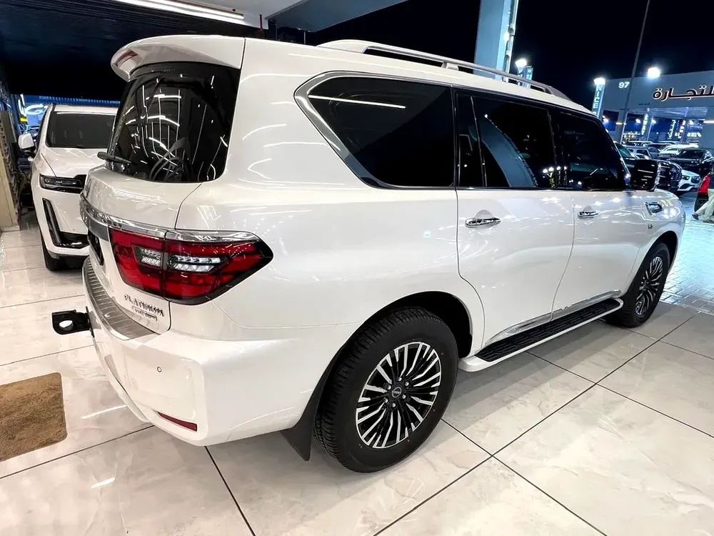 Nissan Patrol LE Platinum City 2024 GCC Specs - Image 7