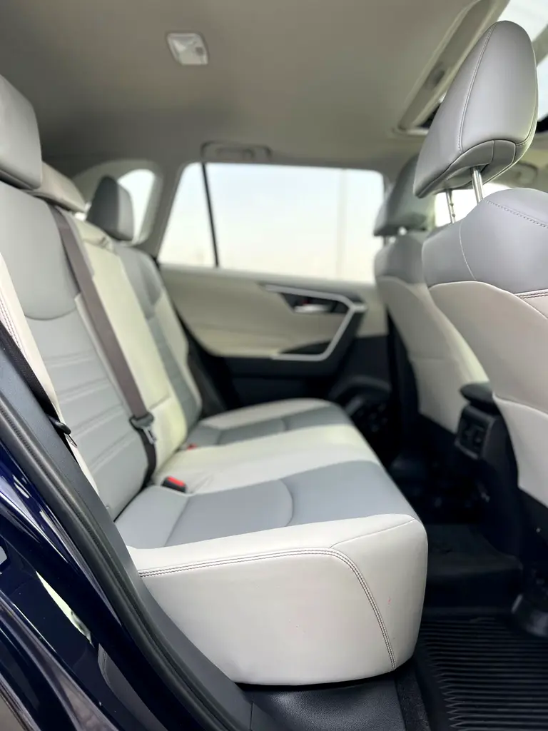 2019 Toyota Rav4 XLE Full Option 2.5L V4 - Rear Camera - Leather Seat - Sunroof - AWD 4x4 - Image 17