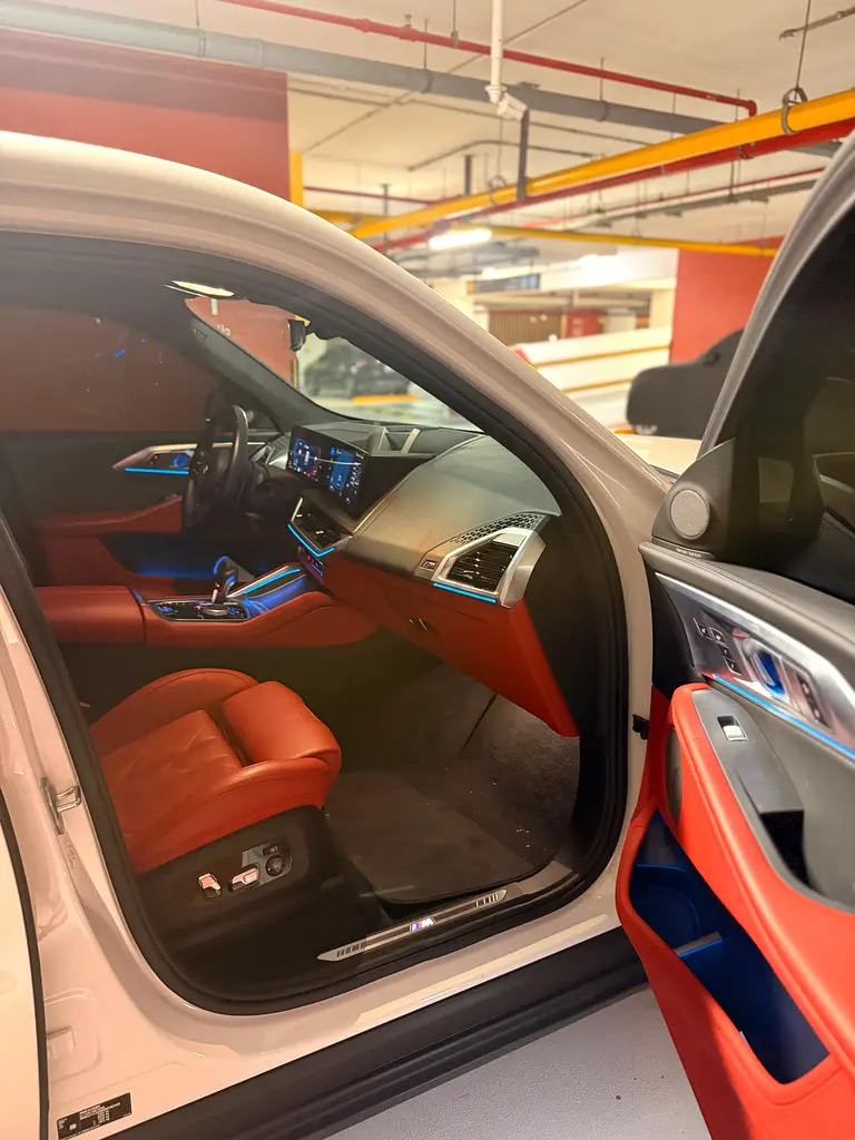 BMW XM 2023 - Image 13