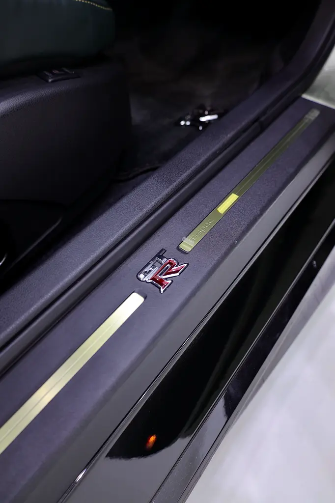 NISSAN GTR T-SPEC 2024 - RARE MILLENIUM JADE EDITION + EXPREME TI EXHAUST SYSTEM + CARBON INTERIOR - Image 10