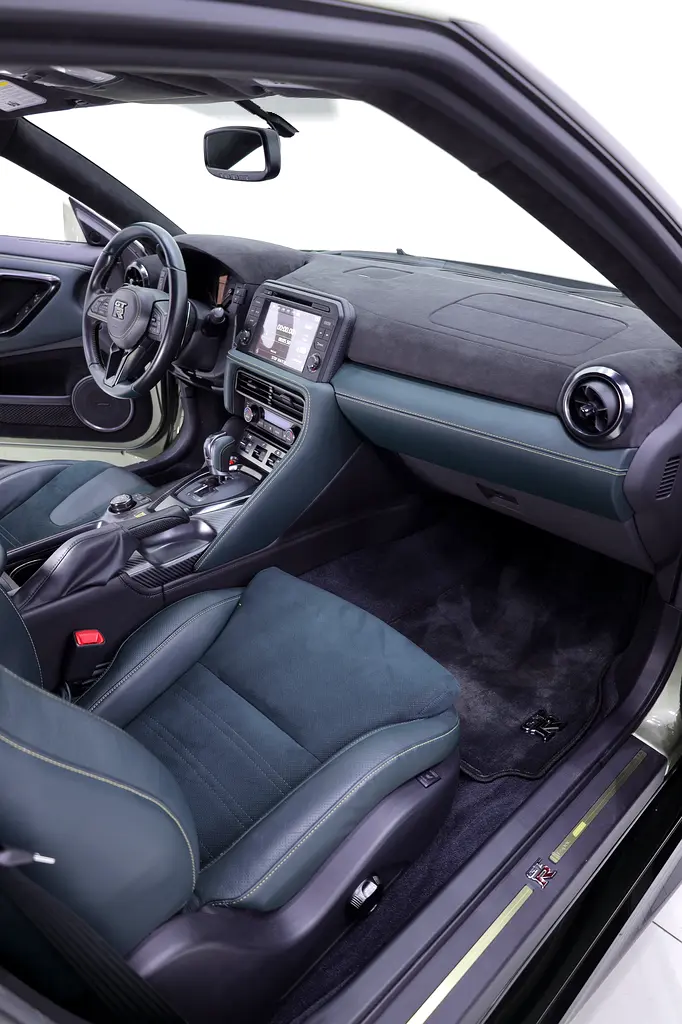 NISSAN GTR T-SPEC 2024 - RARE MILLENIUM JADE EDITION + EXPREME TI EXHAUST SYSTEM + CARBON INTERIOR - Image 8