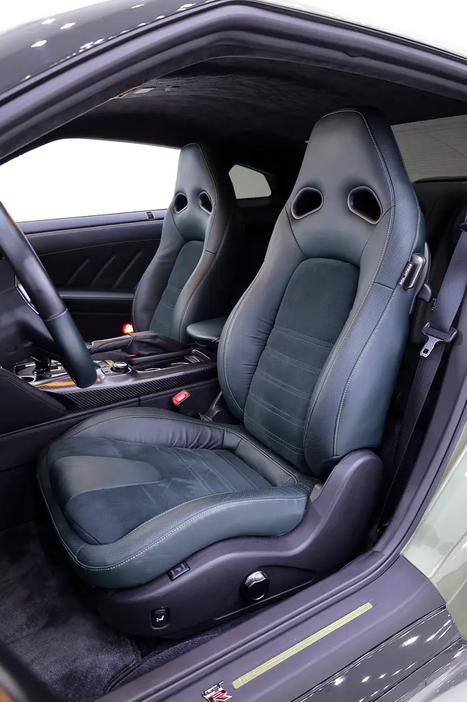 NISSAN GTR T-SPEC 2024 - RARE MILLENIUM JADE EDITION + EXPREME TI EXHAUST SYSTEM + CARBON INTERIOR - Image 9