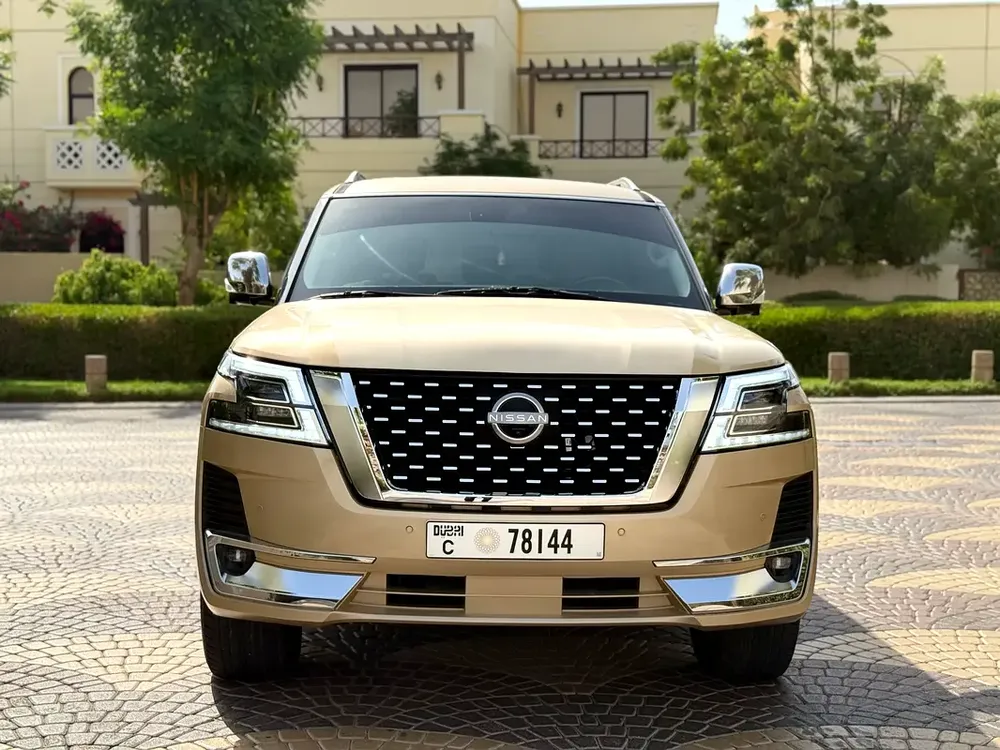 Nissan Patrol LE Platinum Gold 2010 Low Mileage In Excellent Condition - Image 5