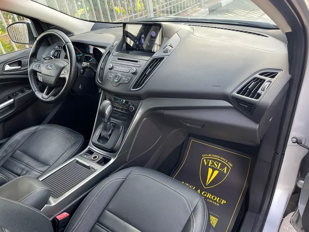 UNLIMITED MILEAGE WARRANTY / LEATHER SEATS + NAVIGATION + CAMERA + KEYLESS START + CRUISE CONTROL - Image 17