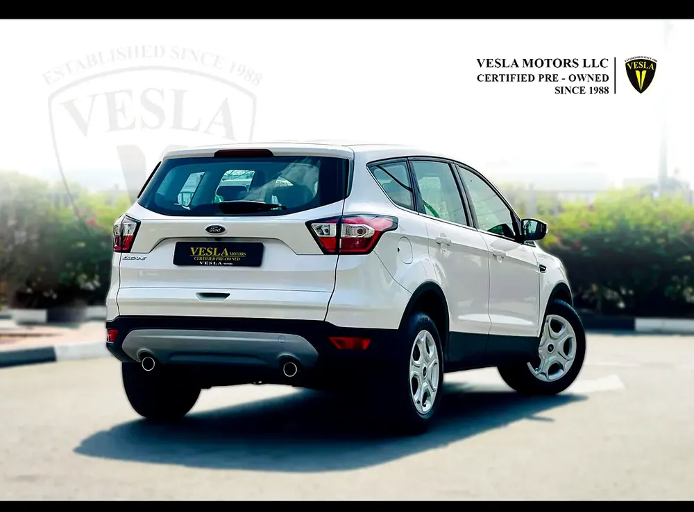 UNLIMITED MILEAGE WARRANTY / LEATHER SEATS + NAVIGATION + CAMERA + KEYLESS START + CRUISE CONTROL - Image 7