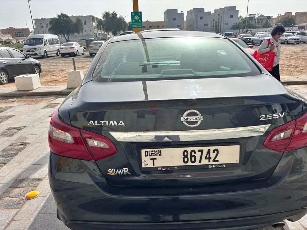 Nissan Altima SV 2018 Japanese Specs - Excellent Condition - Image 6