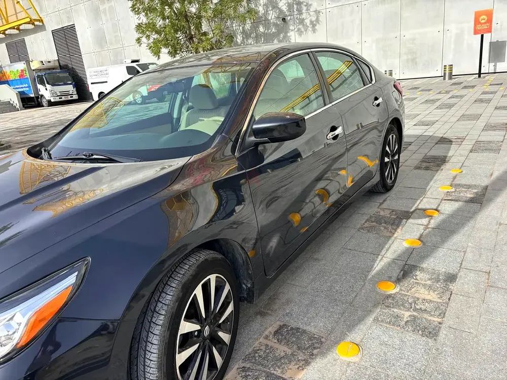 Nissan Altima SV 2018 Japanese Specs - Excellent Condition - Image 9