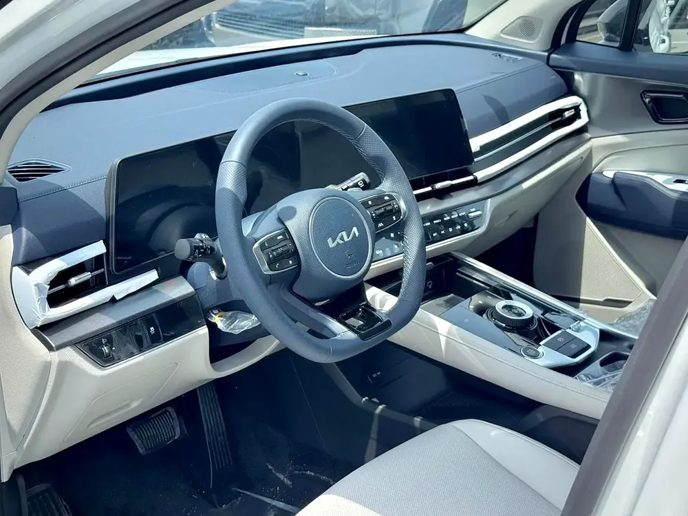 2.0L HEV 2WD Chinese Specs 2025 Export Price @ 86,500 AED - Image 10