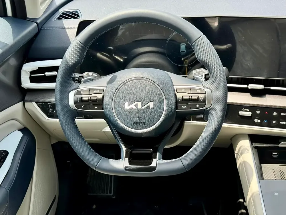 2.0L HEV 2WD Chinese Specs 2025 Export Price @ 86,500 AED - Image 11