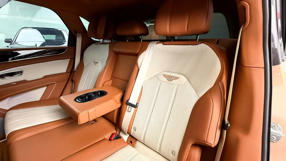 Bentley Bentayga S - 2022 - Fully Loaded - Image 15